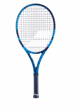 Load image into Gallery viewer, The Pure Drive Junior 26 is the perfect racquet for your competitive junior looking to develop their game with power and feel.
