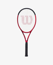 Load image into Gallery viewer, Swing comfortably and swing confidently with the Clash 100L v2, a lighter racket with the same enticing benefits that have come to define the Clash franchise.
